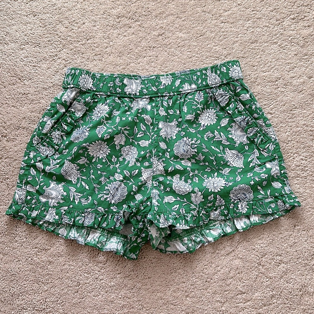 Crewcuts factory ruffle hem floral shorts size 12 green, white, and navy